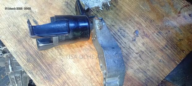 Engine Mounting Toyota Passo - main view