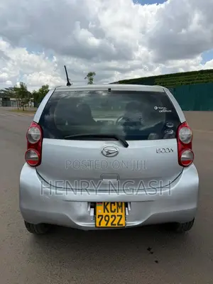 Daihatsu Boon 2010 Silver