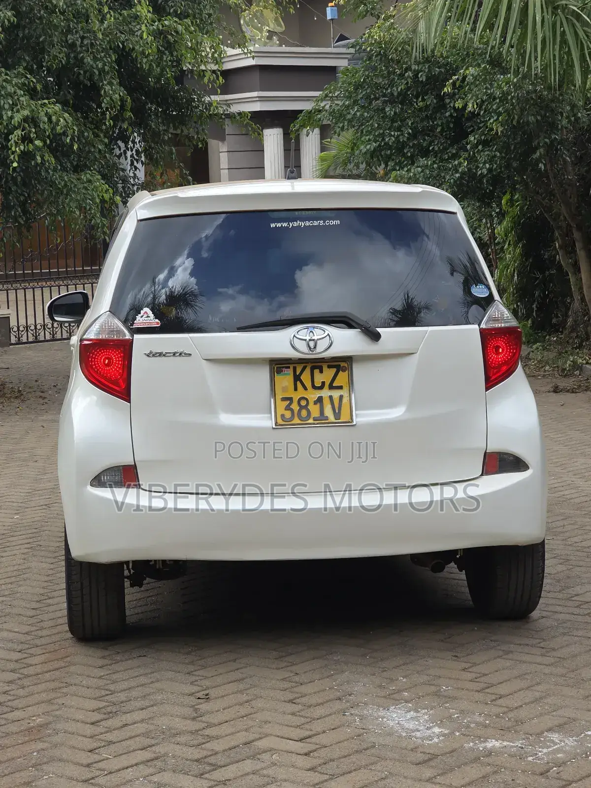 Toyota Ractis 2013 White