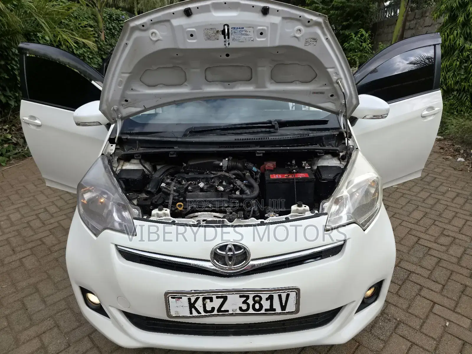 Toyota Ractis 2013 White