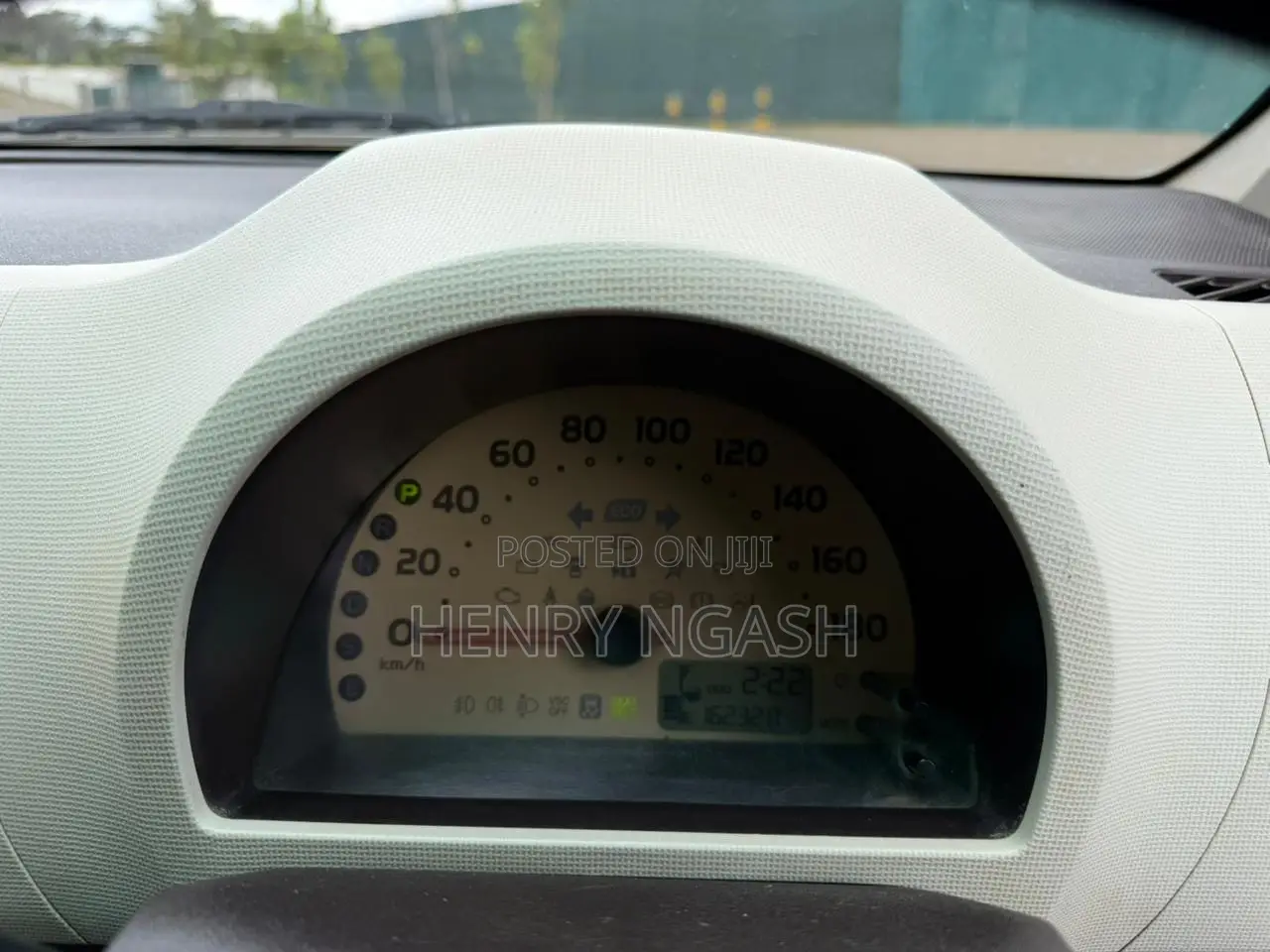 Daihatsu Boon 2010 Silver