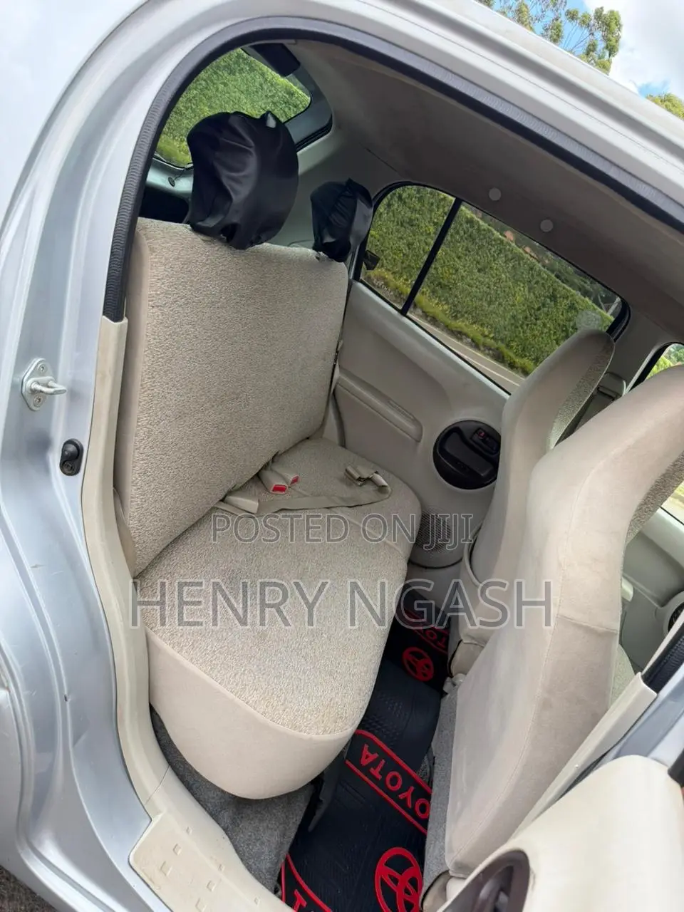 Daihatsu Boon 2010 Silver
