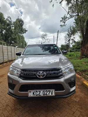 Toyota Hilux 2.4 Diesel 2020 Gold