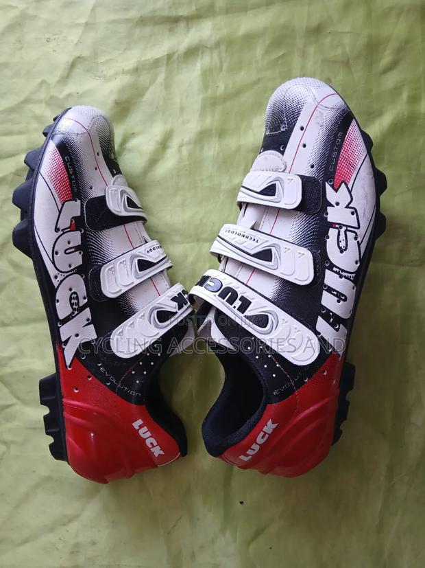 Cycling Shoes Size 45 - thumbnail 2