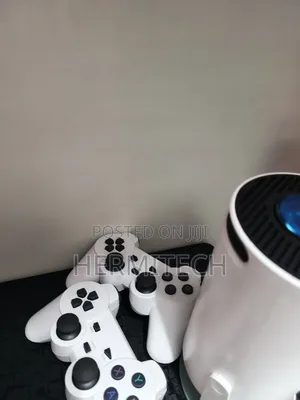 Modern Design Gaming Projector With 2gaming Pads Wifi Hdmi Usb Sd Slot