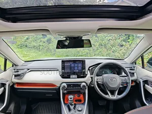 Toyota RAV4 Adventure AWD 2020 Green