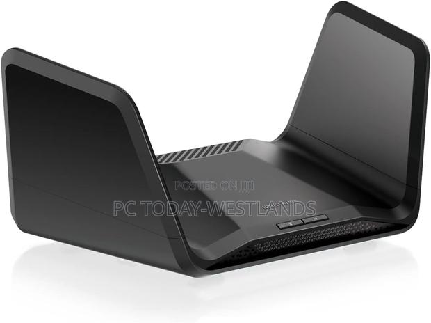 Netgear Nighthawk Tri-Band Wifi 6e Router (Raxe300) Axe7800 7.8gbps - thumbnail 2