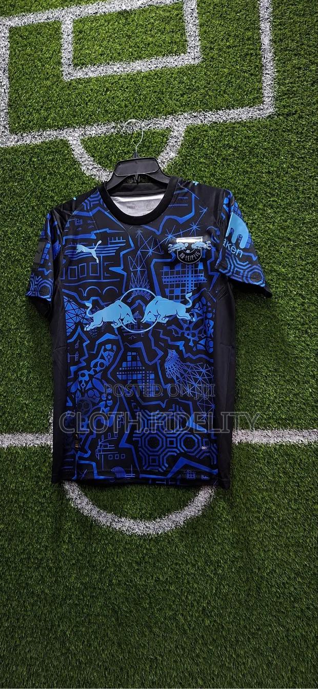 Leipzig Glow in the Dark 4th Edition Kit. - thumbnail 3