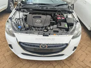 Mazda Demio 2018 White