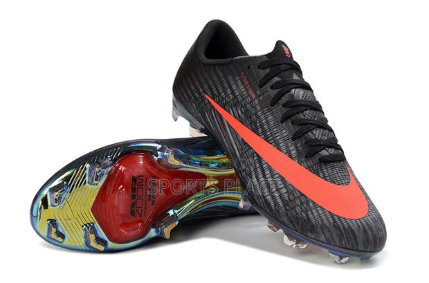 "Black Pack" Superfly 11 Nike Football Boots