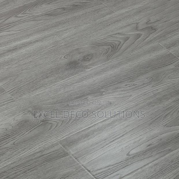 Laminate Floor Planks for Home, Office and Indoor Space Upgrade