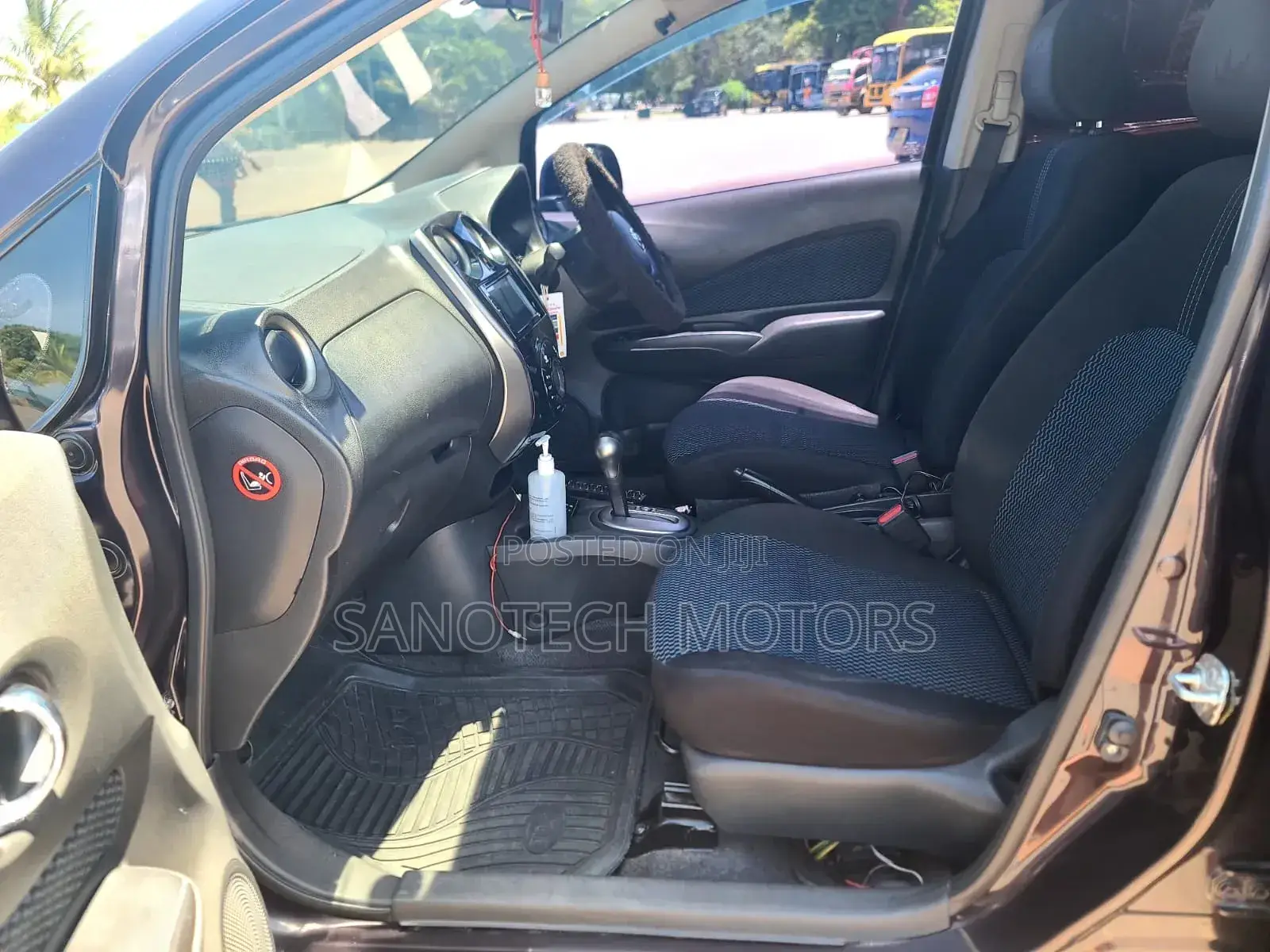 Nissan Note 2014 Maroon