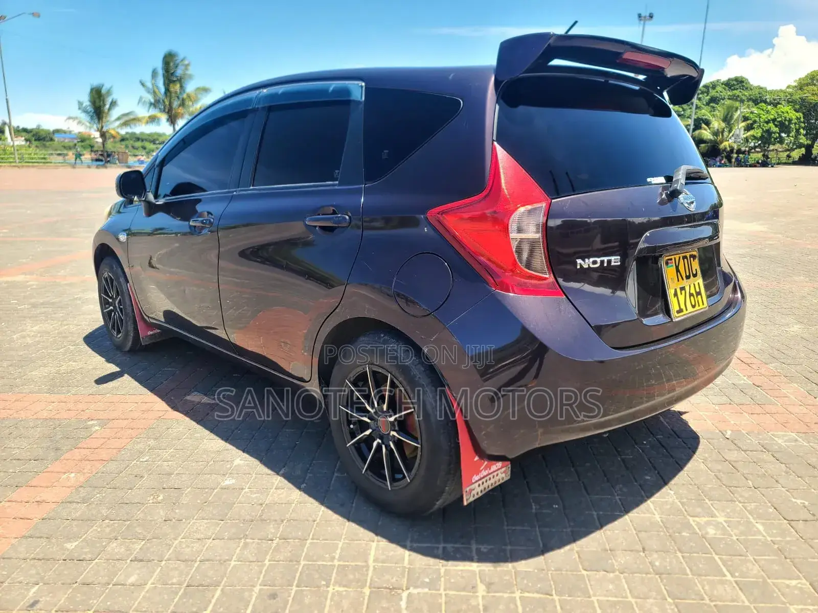 Nissan Note 2014 Maroon