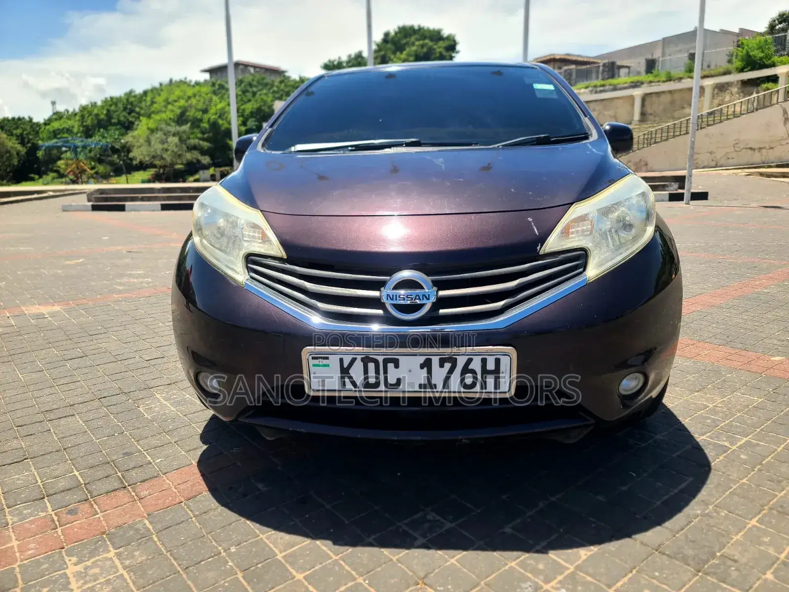 Nissan Note 2014 Maroon