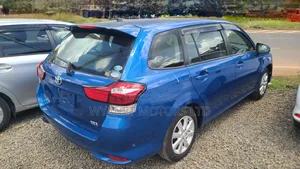 Toyota Corolla Fielder 1.5 Hybrid FWD 2019 Blue