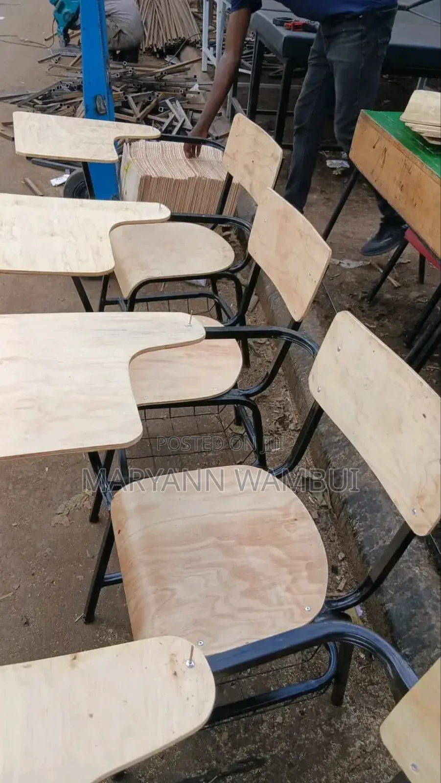 College Arm Seats