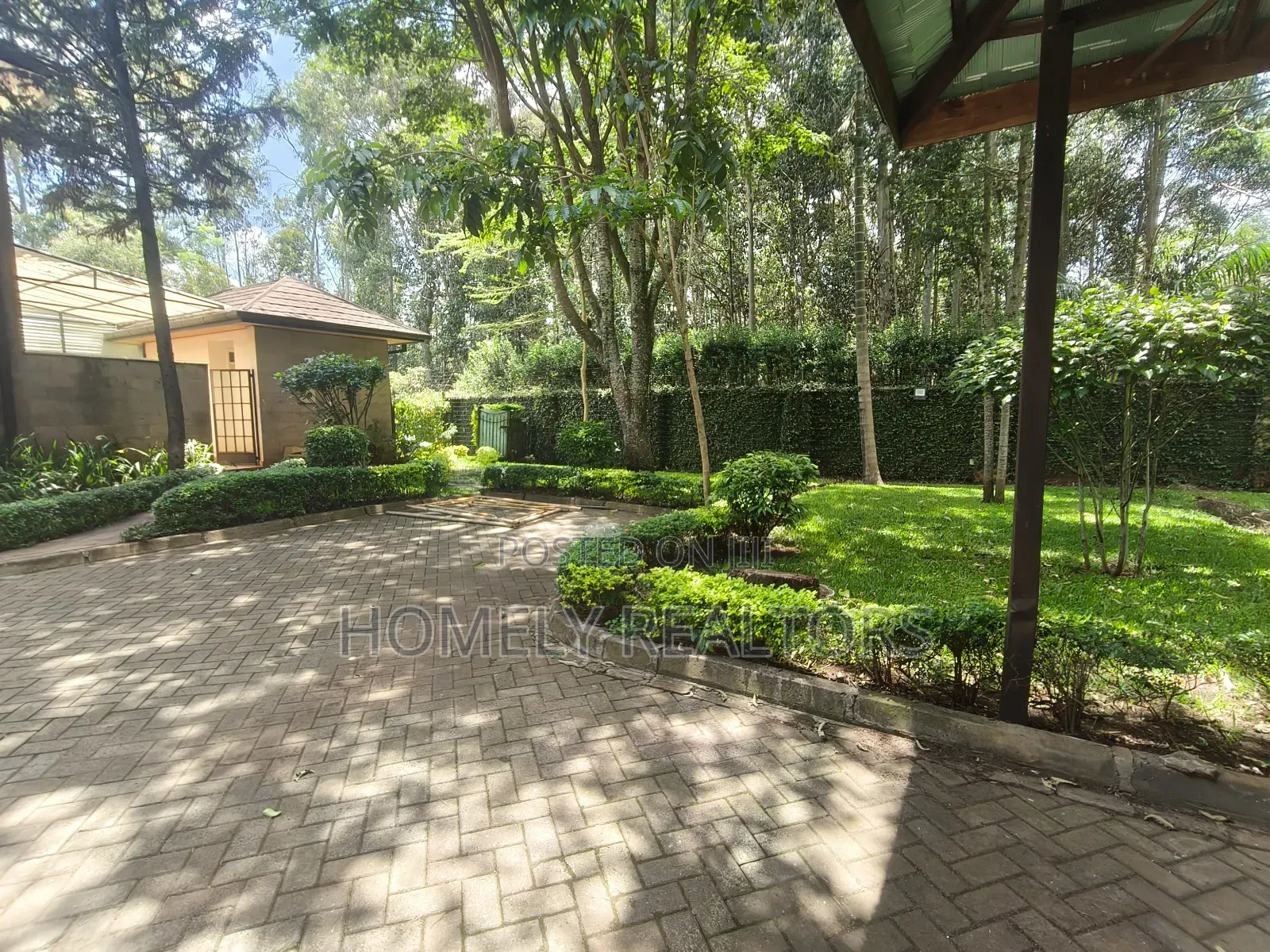 4bdrm Maisonette in Karen Gated, Nairobi for rent