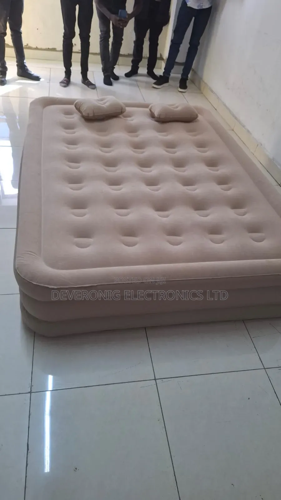 Queen Size Intex Air Bed Now Availble 5*6