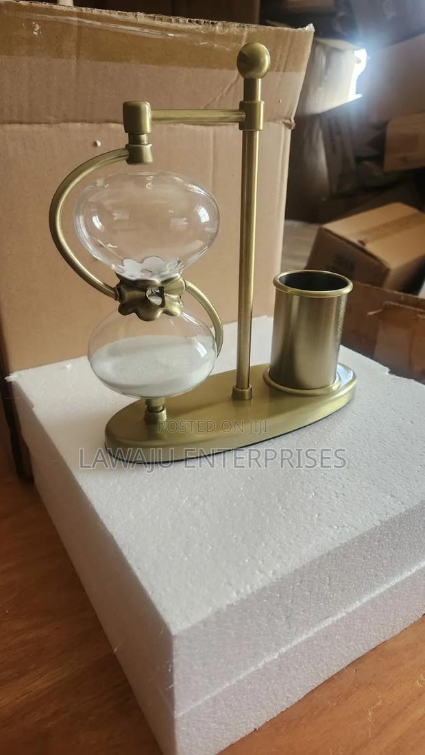 Hour Glass