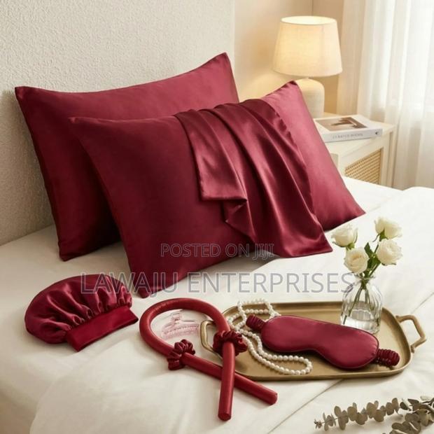 Ladies Sleeping Silk Night Set - main view
