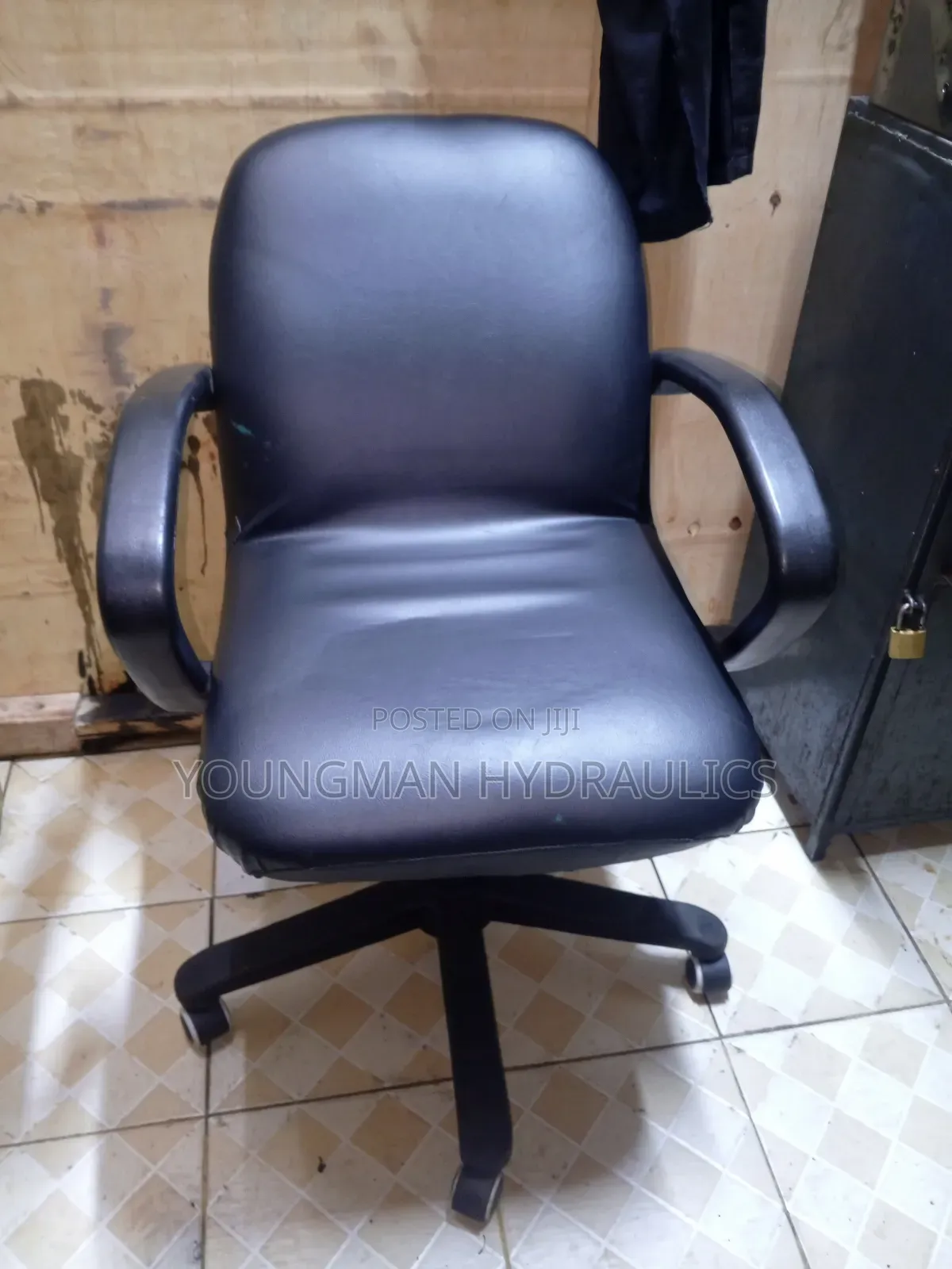 Eldoret Office/Barber Seats Repairs And Service