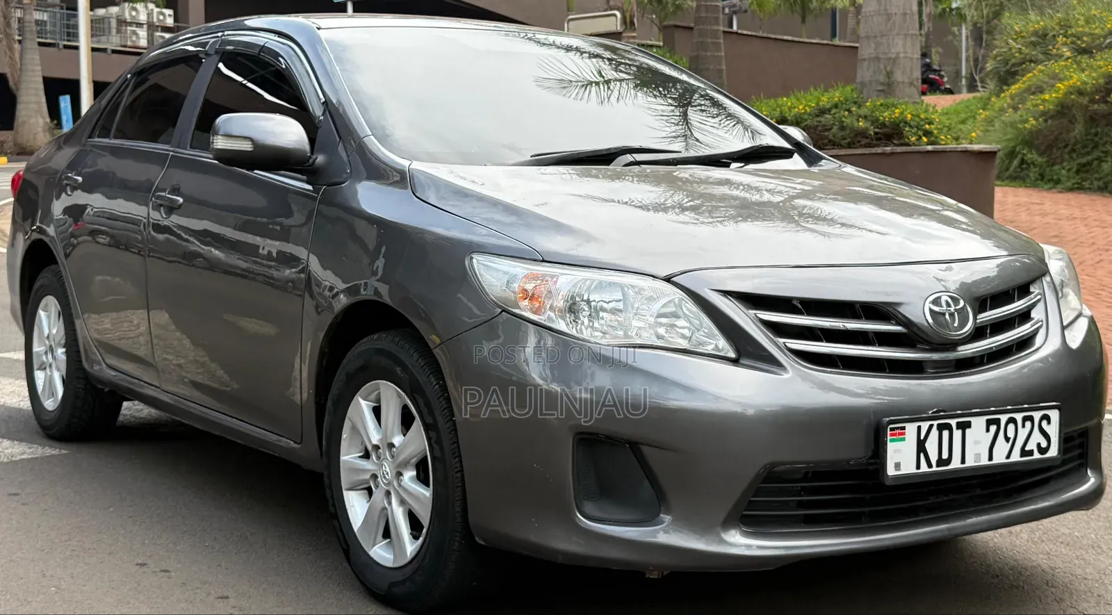 Toyota Corolla Altis 2012