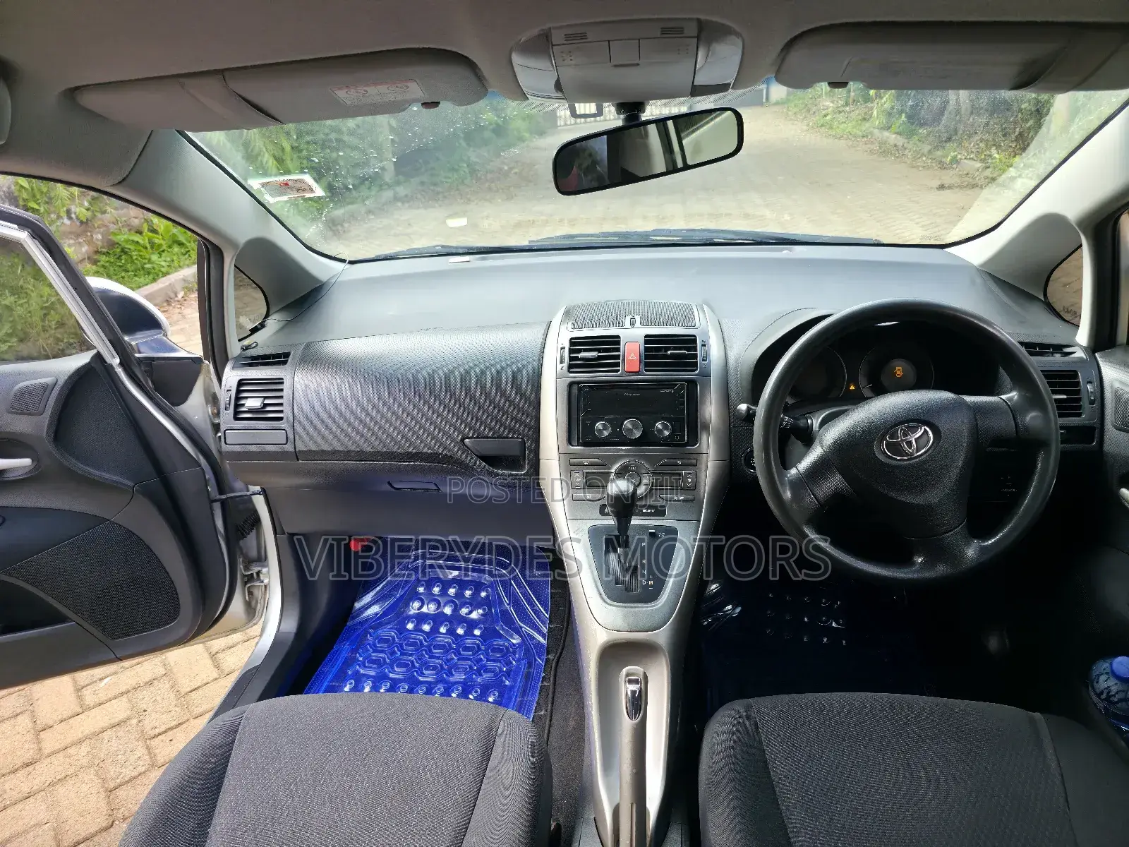 Toyota Auris 2008 Silver