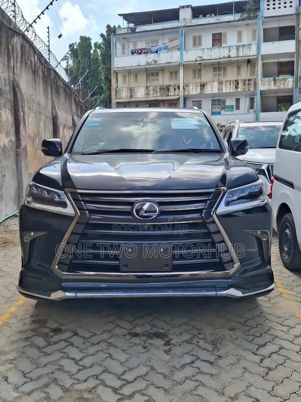 Lexus LX 2018 Black