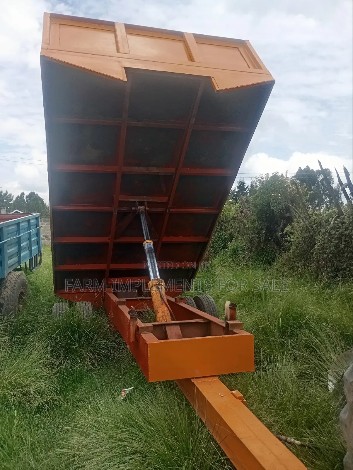 Tipping Trailer (Dume)2026