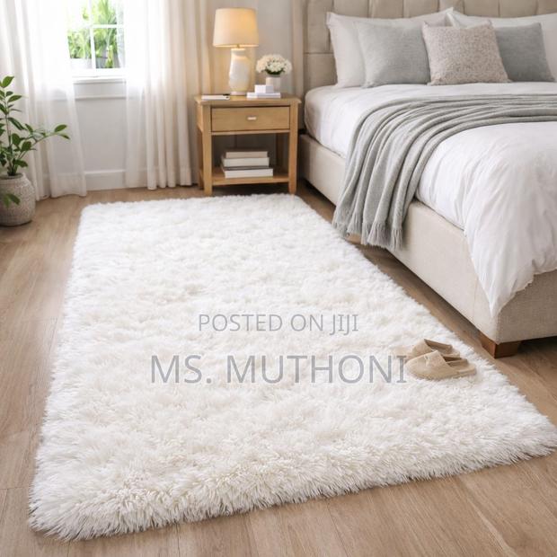 Soft Fluffy Dada Bedside Carpets for Bedside/ Living Room