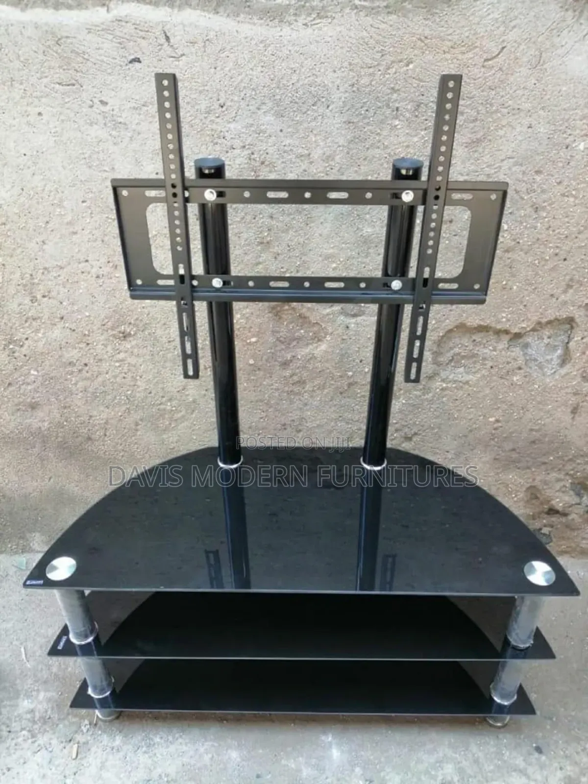 Tv Stand With a Wall -Mount Bracket