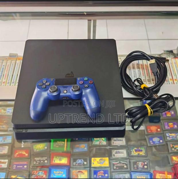 Ex Japan Jet Black Playstation 4 Slim 500gb