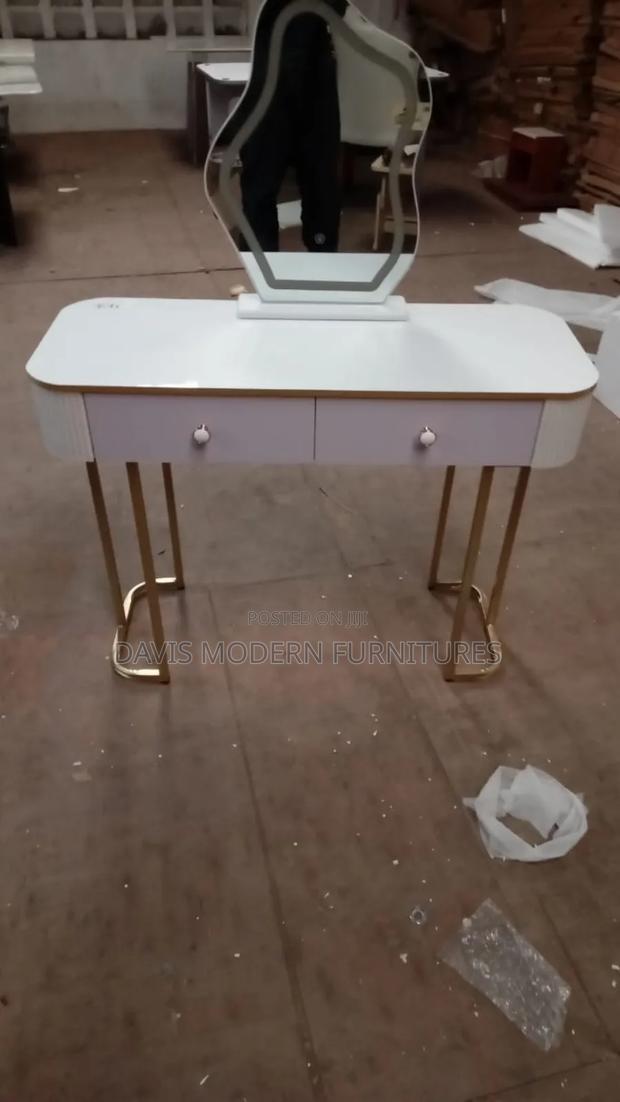 Dressing Table - main view
