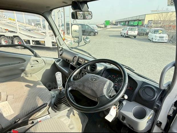 Toyota Toyoace - thumbnail 4