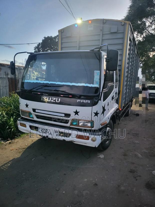 Isuzu 33l FRR - main view