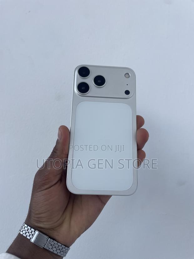 Apple iPhone XR 128 GB Silver - main view