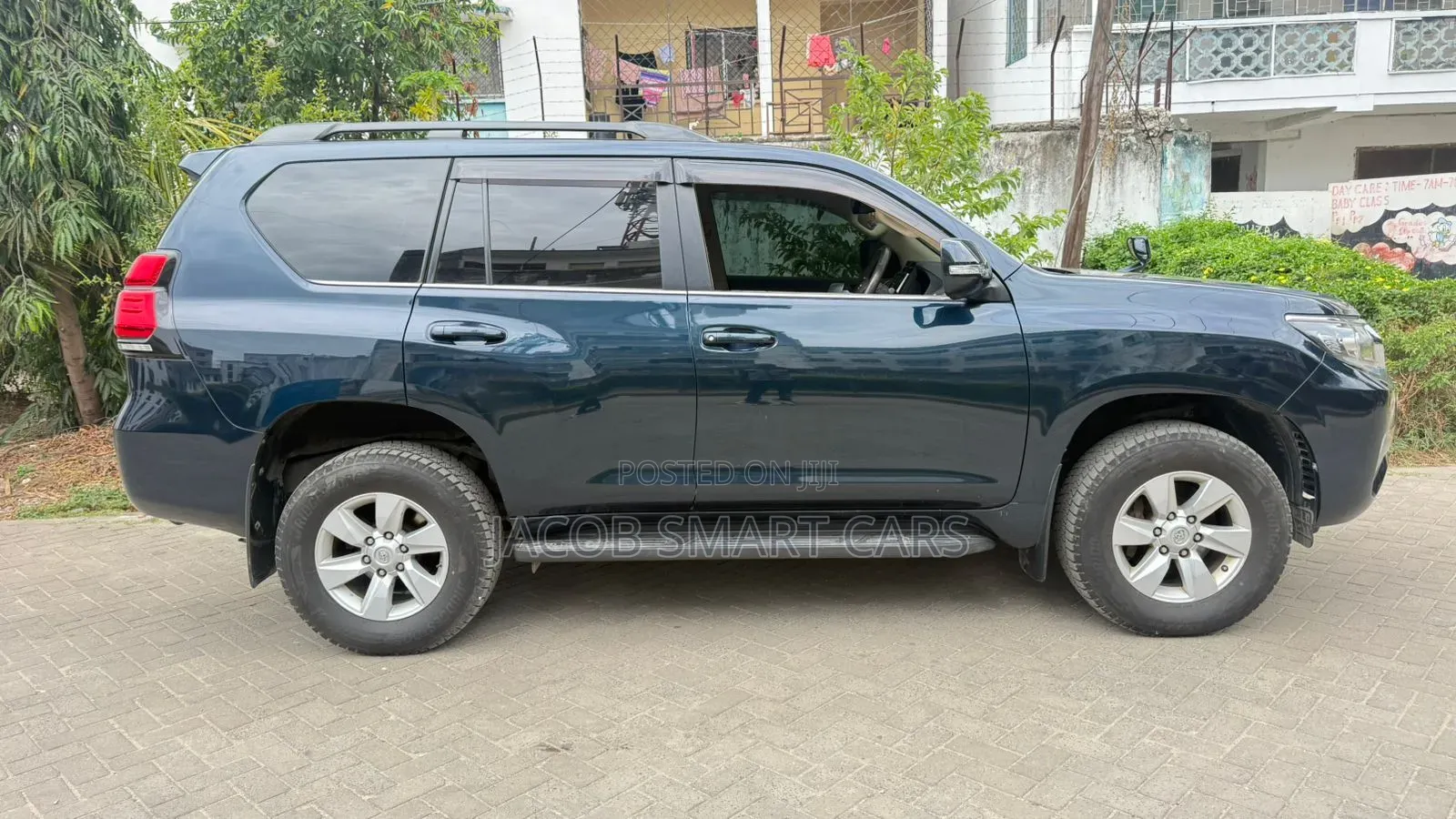Toyota Land Cruiser Prado 2018 Gray