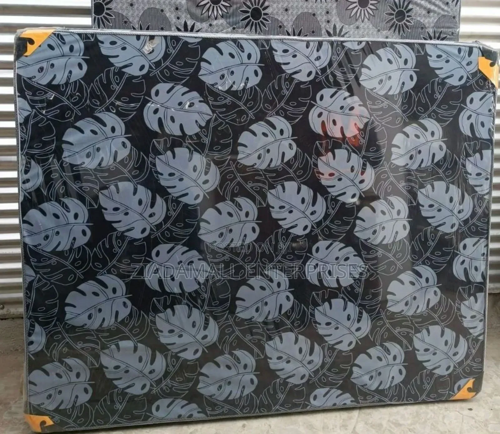 Mattress ,Classic Medium Density Morning Glory (5x6x6 Inches