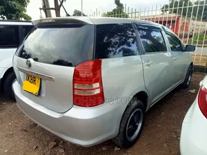 Toyota Wish 2005 Silver