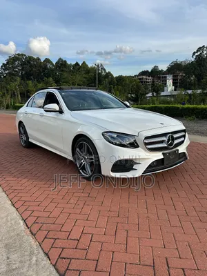 Mercedes-Benz E300 2019 White