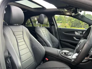 Mercedes-Benz E300 2019 White