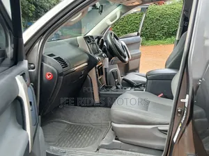 Toyota Land Cruiser Prado 3.0 TD 2010 Gray