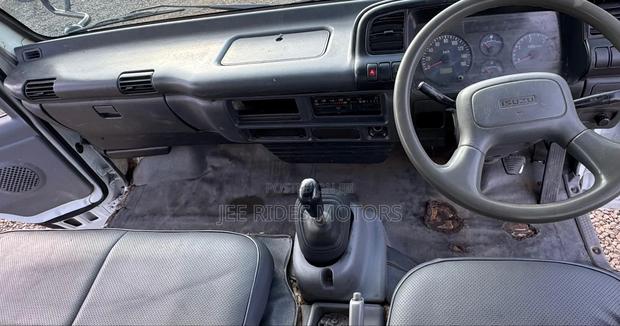 Isuzu NPR Cover Body 2019 Local - thumbnail 7