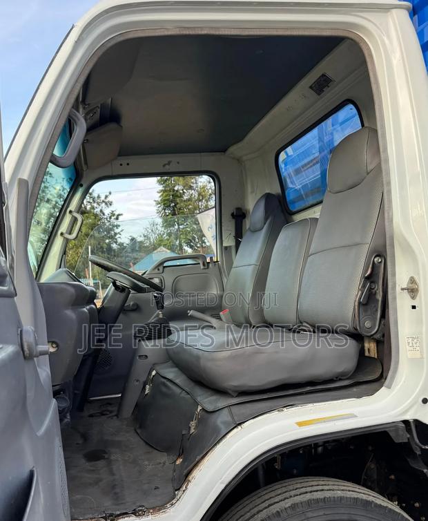 Isuzu NPR Cover Body 2019 Local - thumbnail 9