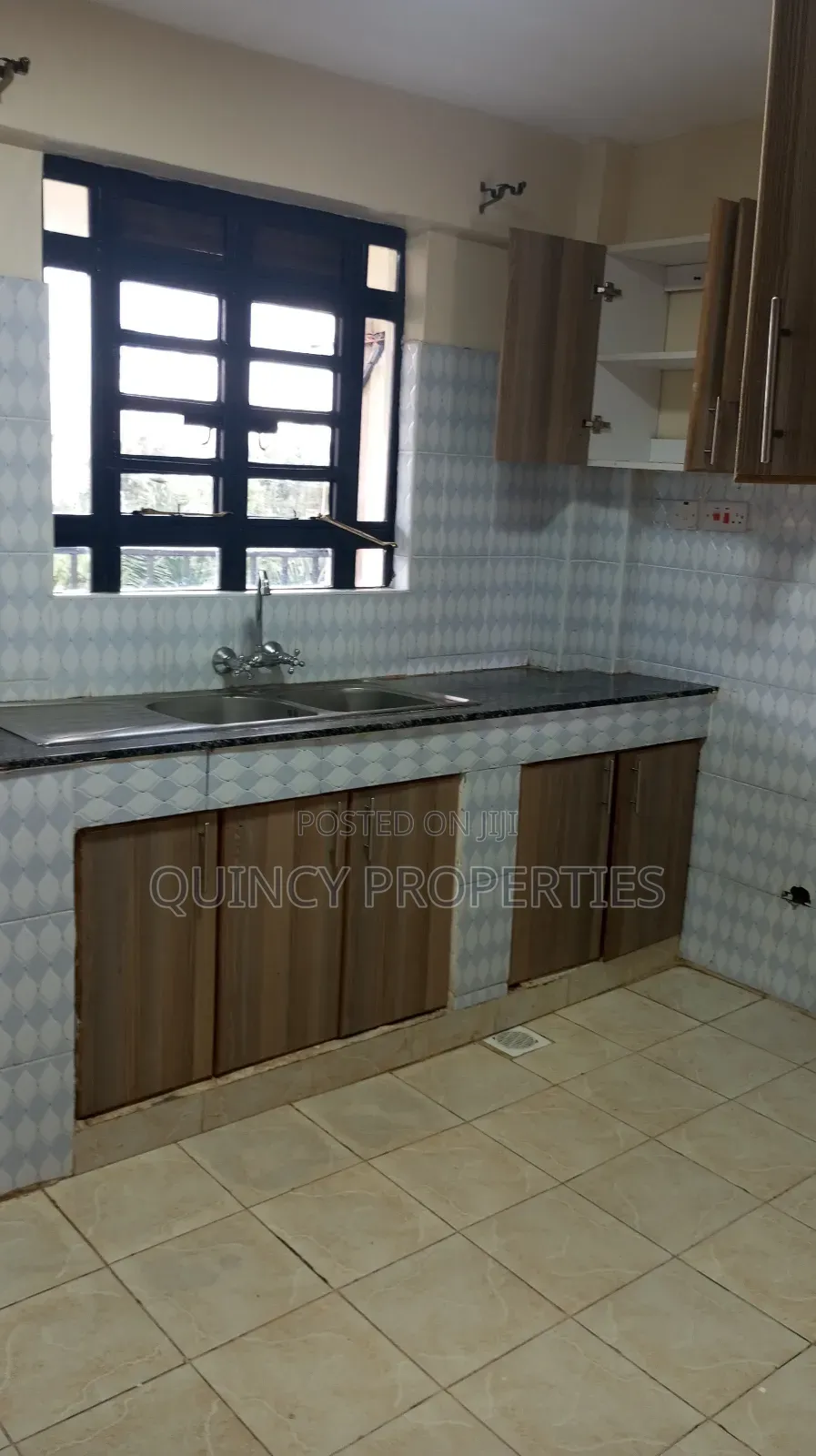 3bdrm Apartment in Ruaka for rent