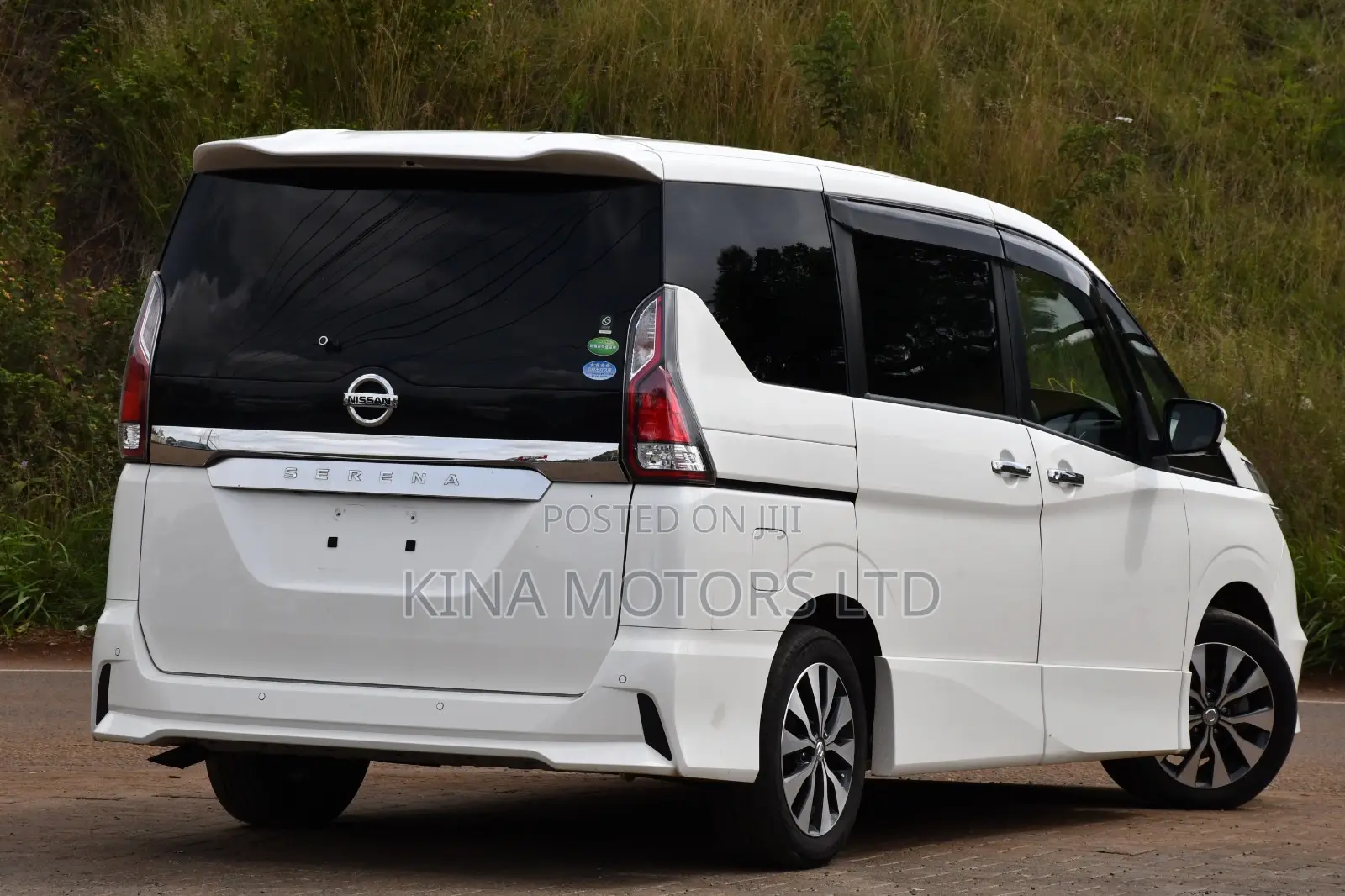 Nissan Serena 2019 Off white