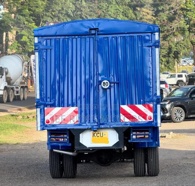 Isuzu NPR Cover Body 2019 Local - thumbnail 15