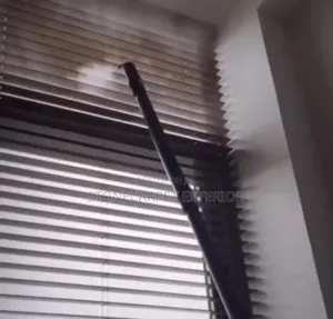 Commercial Offices Interior Windows Deep Cleaning