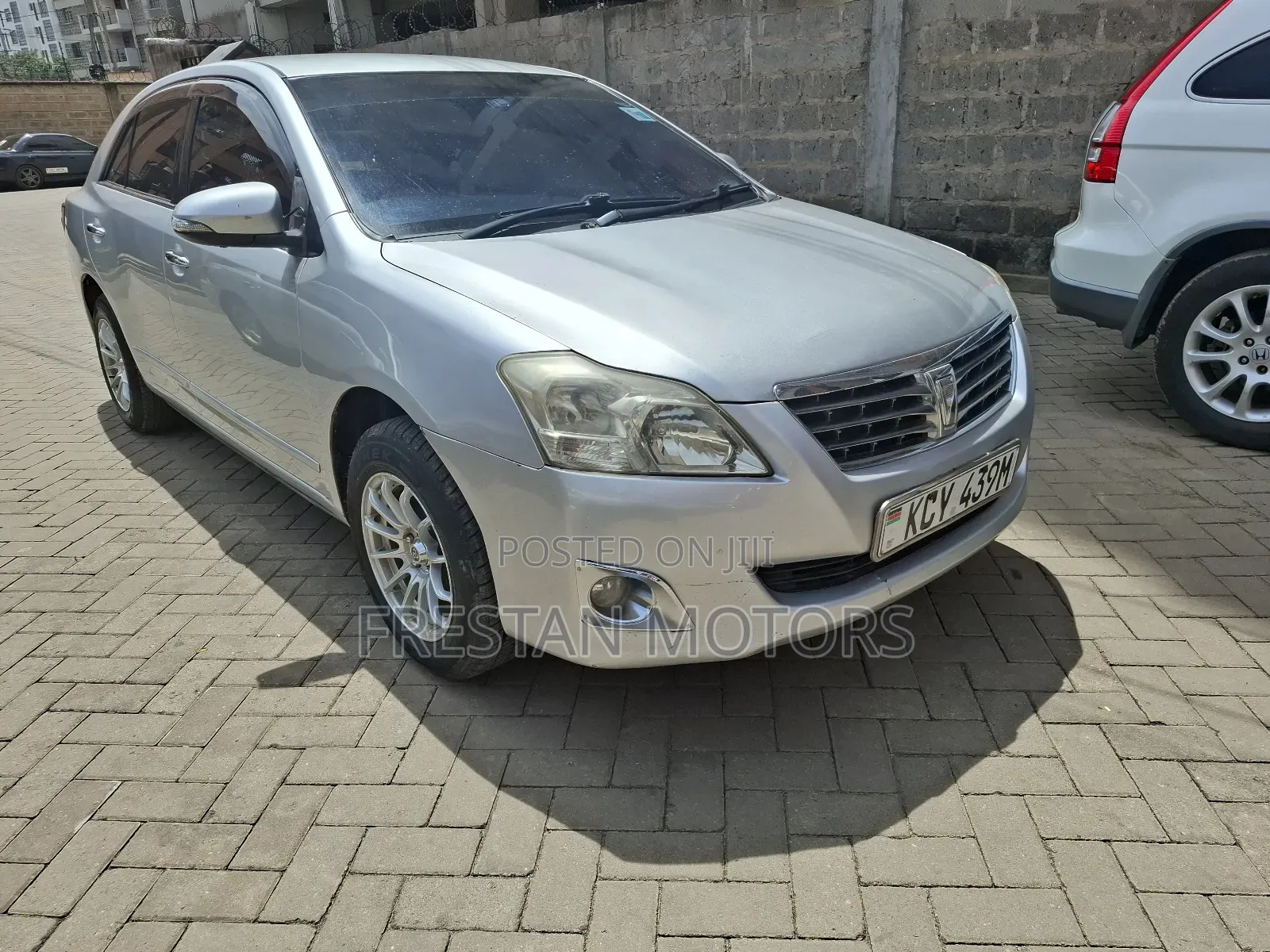 Toyota Premio 2013 Silver