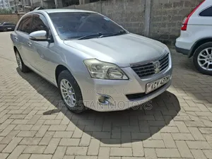 Toyota Premio 2013 Silver